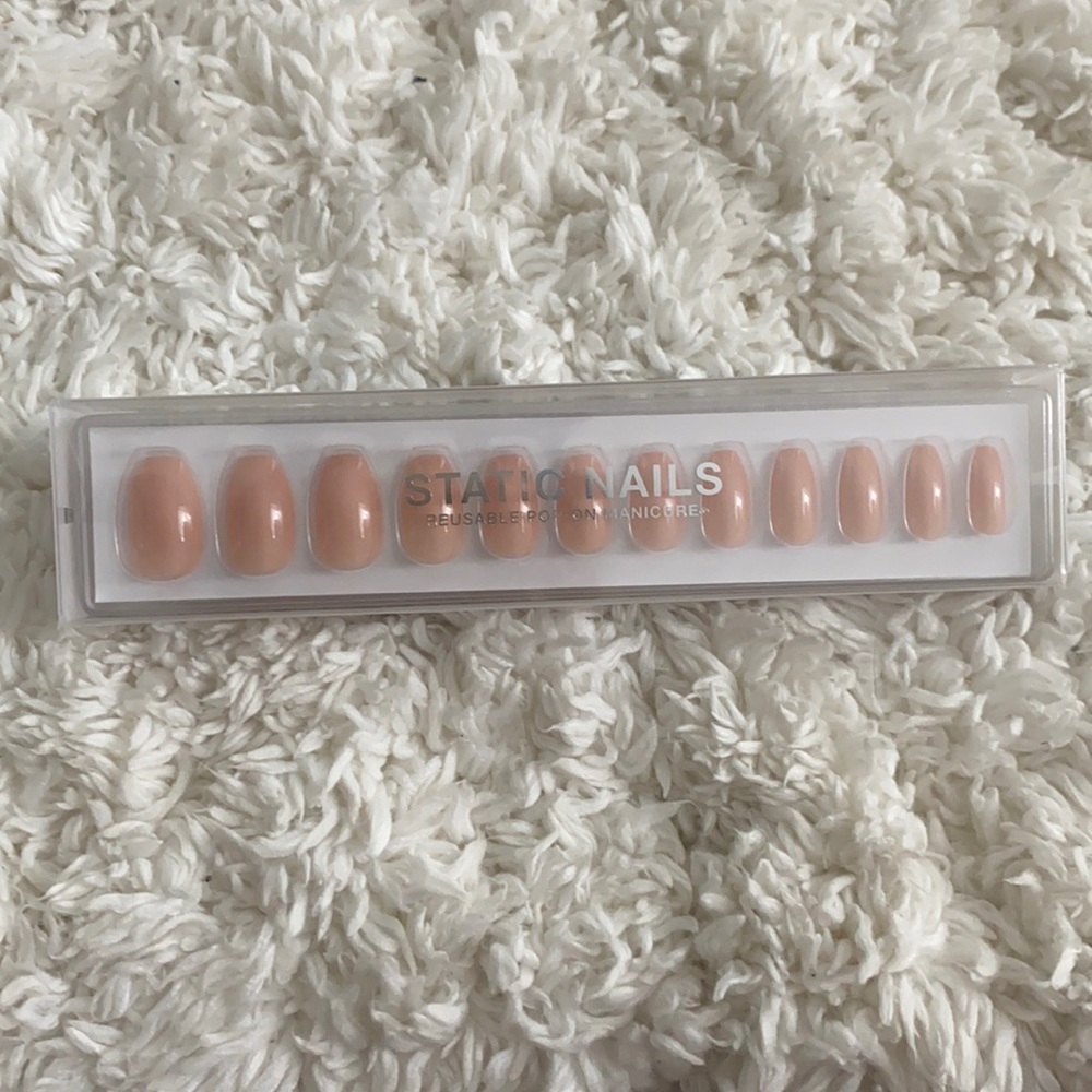Coffin shaped nails